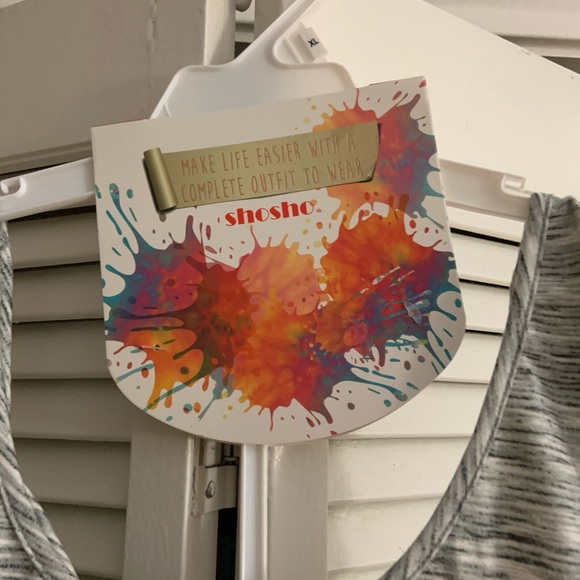 Complete Workout set crop tank and leggings - Picture 3 of 7